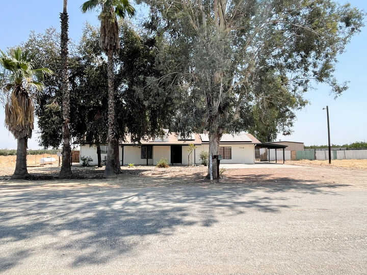 7216 Rd 248  Terra Bella CA 93270 photo