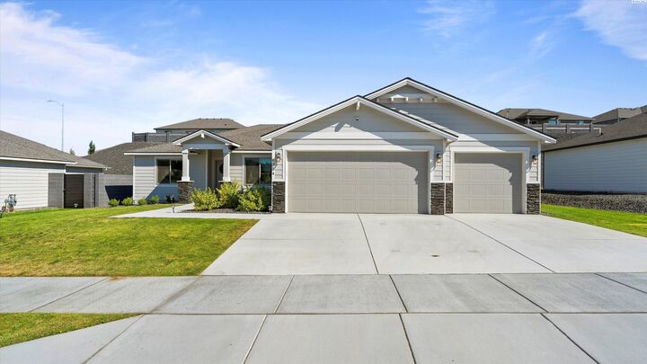 Property Photo:  6354 W 32nd Ave  WA 99338 
