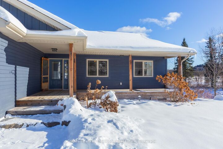 Property Photo:  11 Thomas Crescent  ON P1H 2M3 