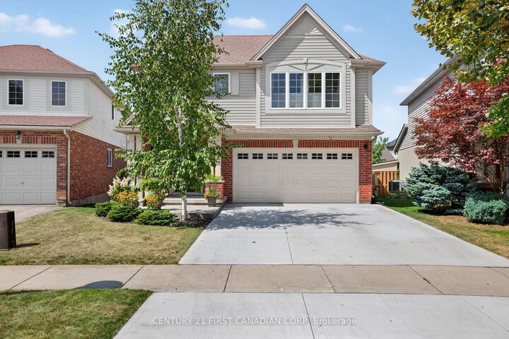 Property Photo: 801 North Leaksdale Circle ON N6M 1L9