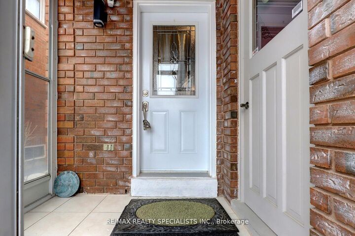 Property Photo: 3455 Cherrington Crescent ON L5L 5B9