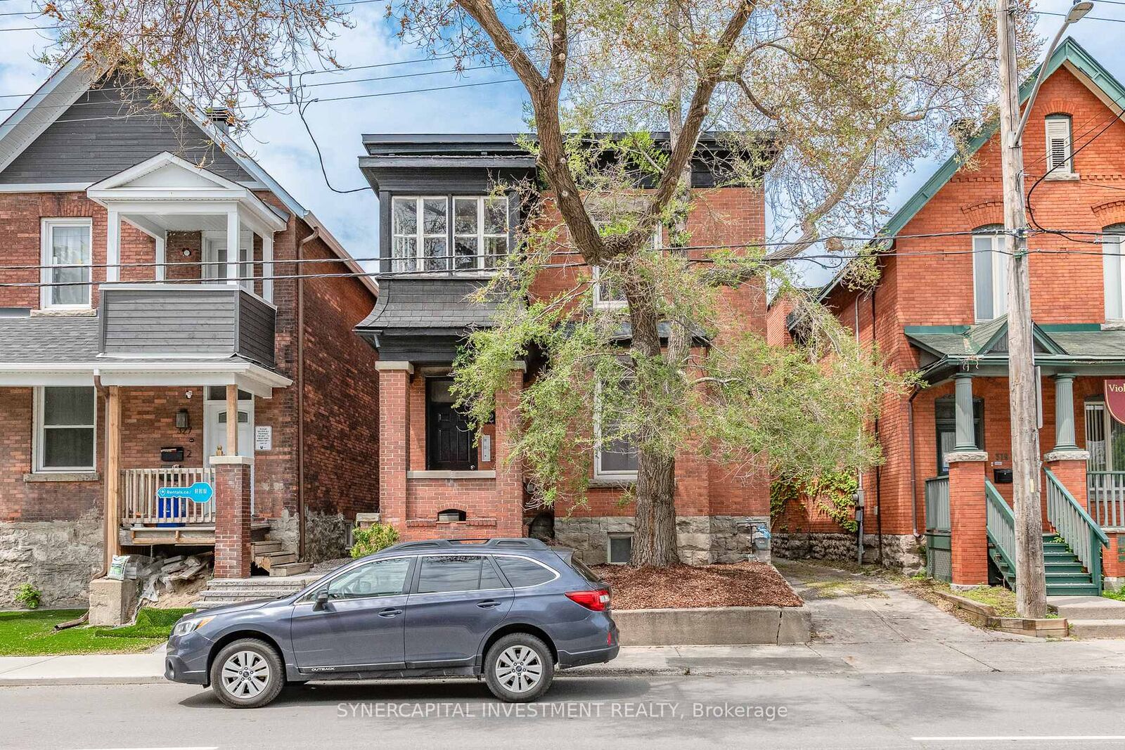 Property Photo: 323 Catherine Street W ON K1R 5T4