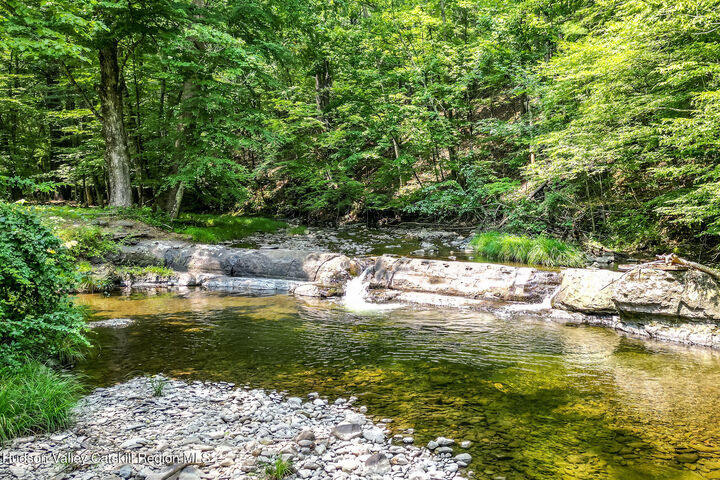 Property Photo:  203 Samsonville  NY 12446 