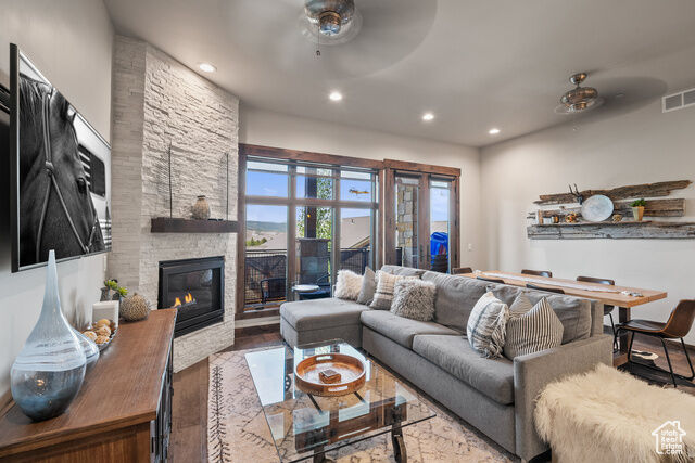 Property Photo: 3793 Blackstone Dr 1B UT 84098