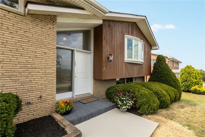 Property Photo:  143 Herbst Road  PA 15108 