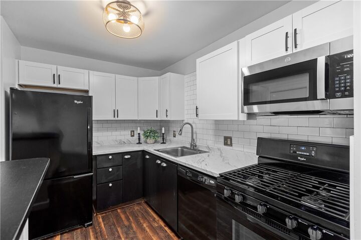 Property Photo:  2006 Kenzie Drive  PA 15205 