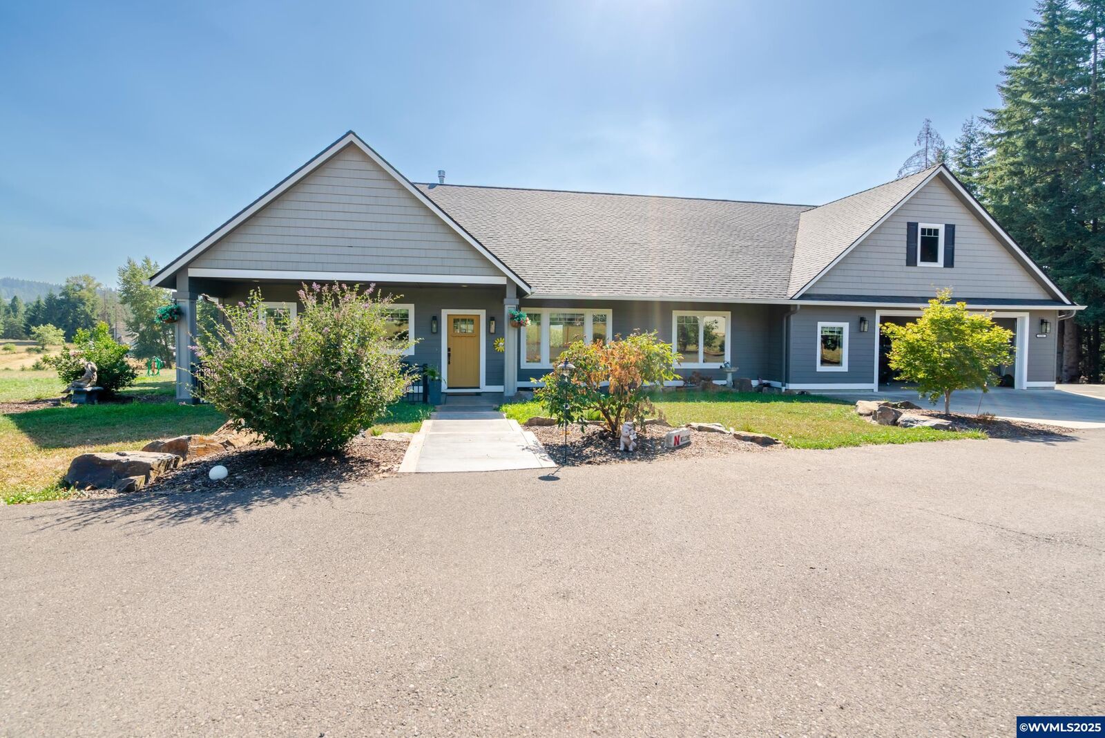 Property Photo: 31381 Georgetown Ln OR 97355