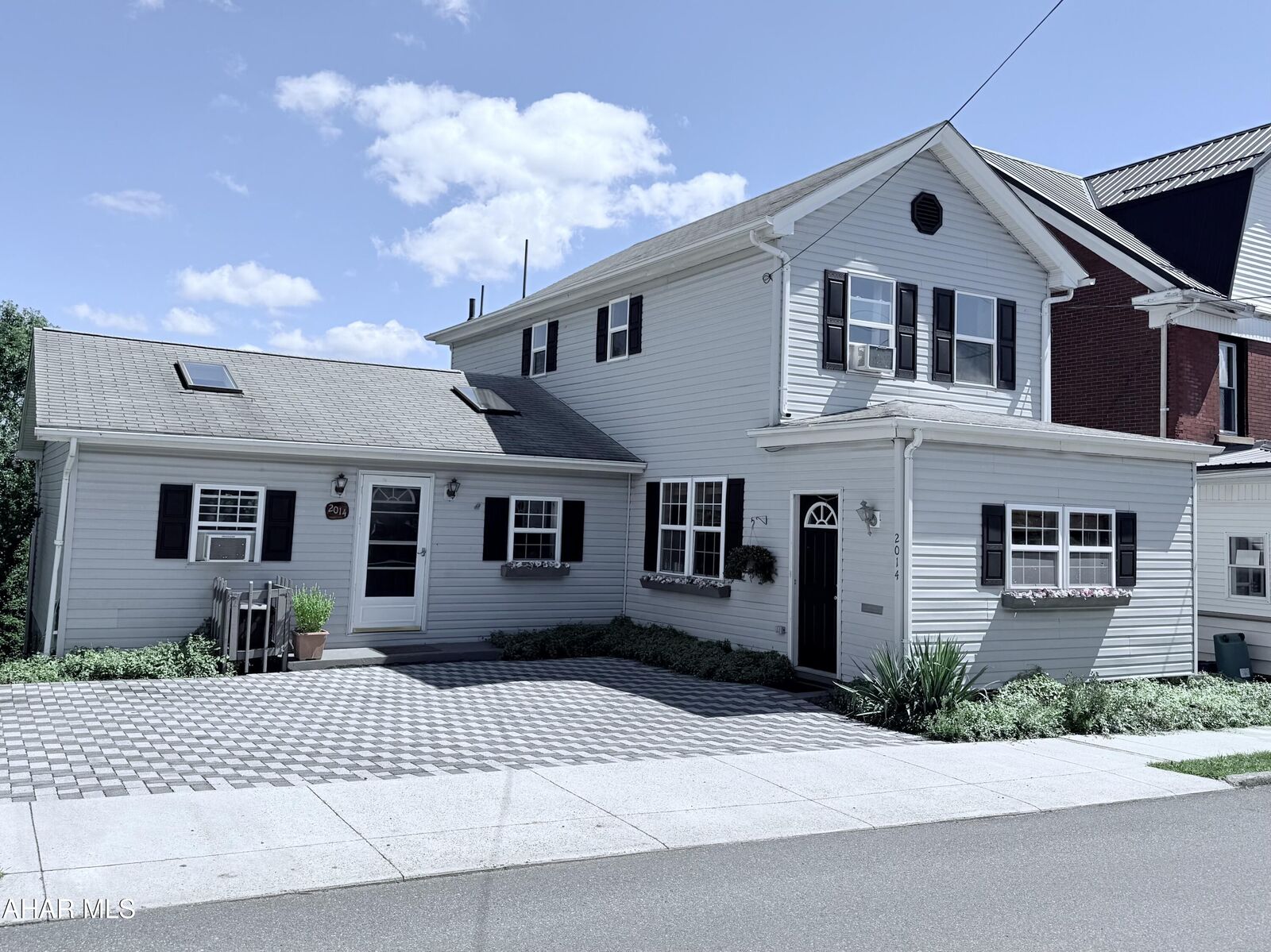 Property Photo: 2014 20th Street PA 16601