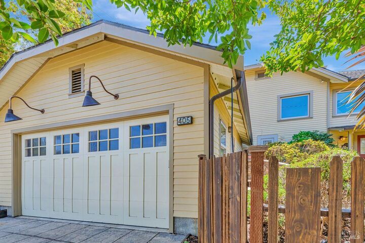 Property Photo: 405 Oakdale Avenue CA 94925