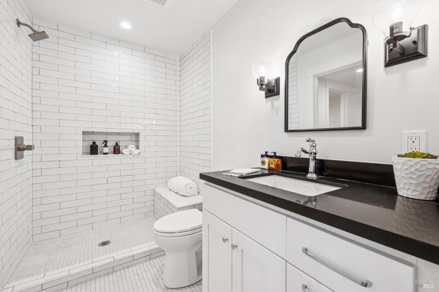 Property Photo:  31 Indian Road  CA 94903 