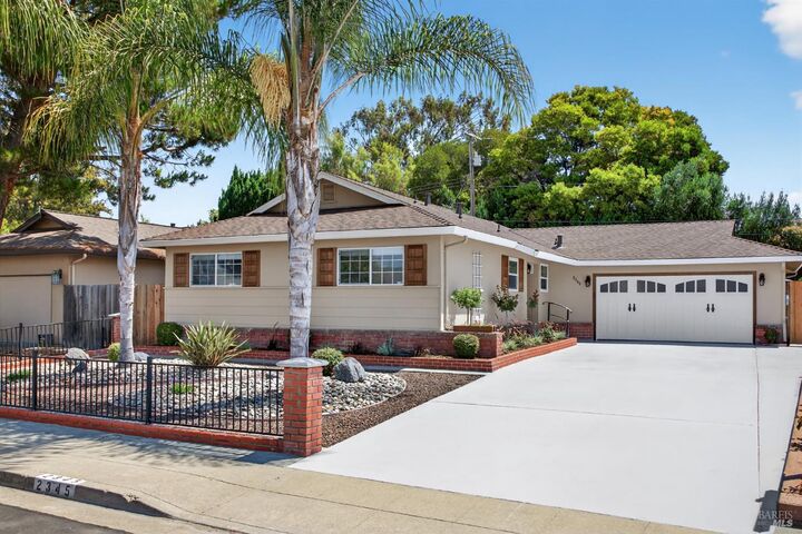 Property Photo: 2345 Cimarron Drive CA 95051