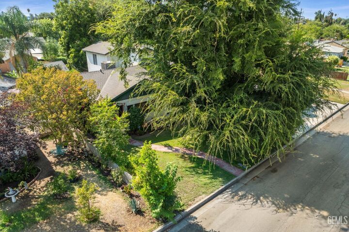 331 Beech Street  Bakersfield CA 93304 photo