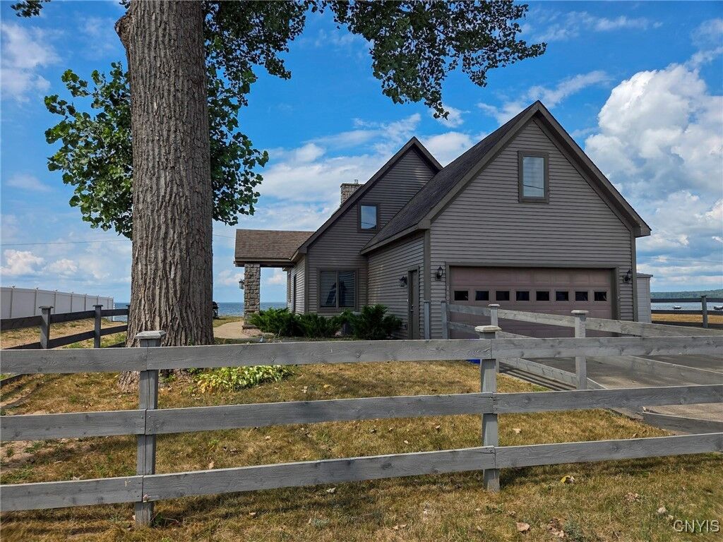 Property Photo:  1601 Park Avenue  NY 13157 