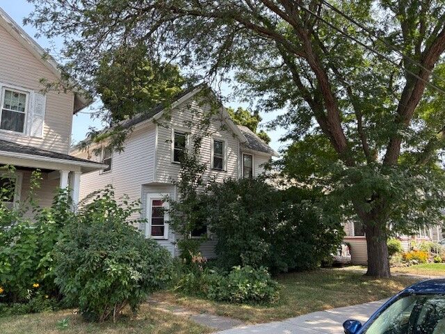 Property Photo:  117 W Filbert Street  NY 14445 