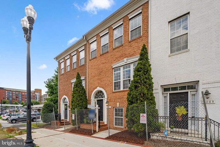 Property Photo:  4091 Columbia Pike  VA 22204 