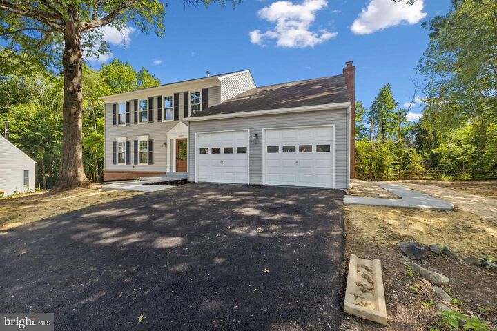 Property Photo: 12977 Hampton Forest VA 22030