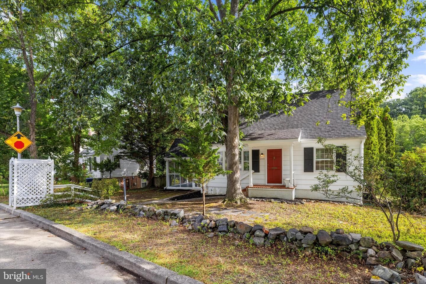 Property Photo:  2301 Pickwick Road  MD 21207 