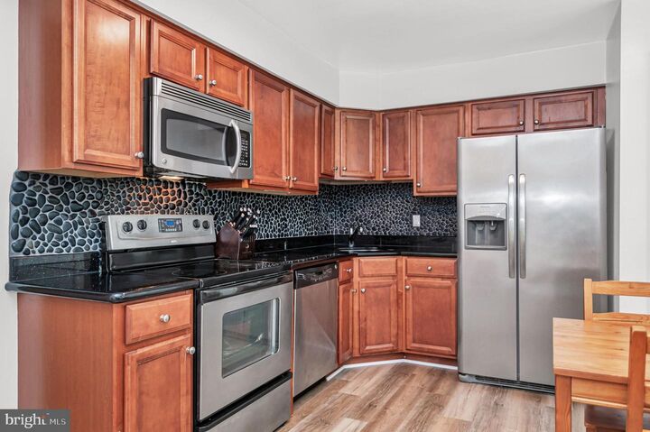 Property Photo: 3704 Persimmon Circle VA 22031
