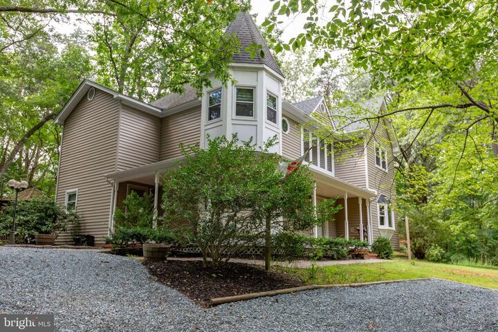 Property Photo: 66 Estate Row VA 22554