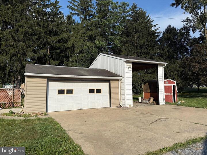 Property Photo: 391 Park Road PA 19522