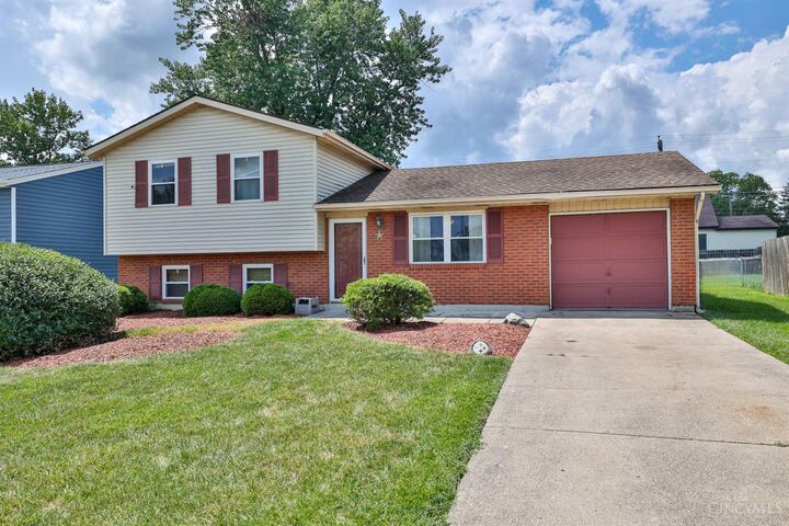 Property Photo:  1013 Abilene Court  OH 45013 