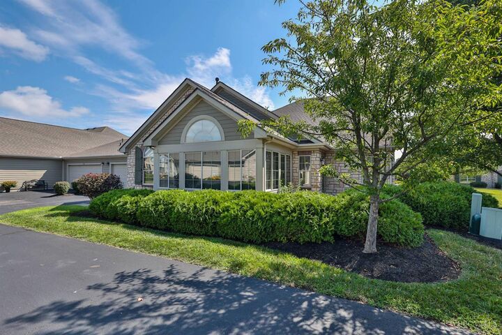 Property Photo:  1396 Cotswold Lane  OH 45013 