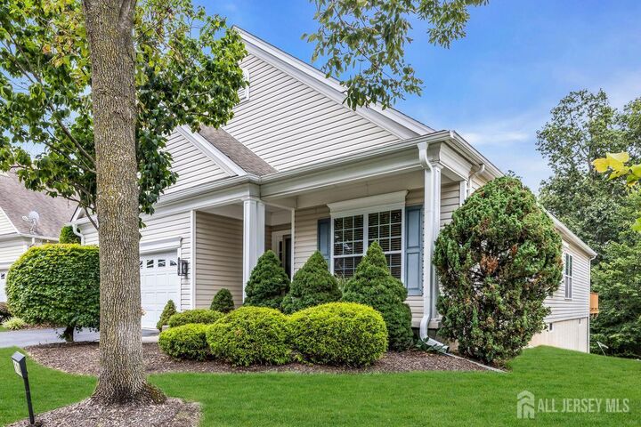 114 Stone Manor Way  Franklin Twsp NJ 08873 photo