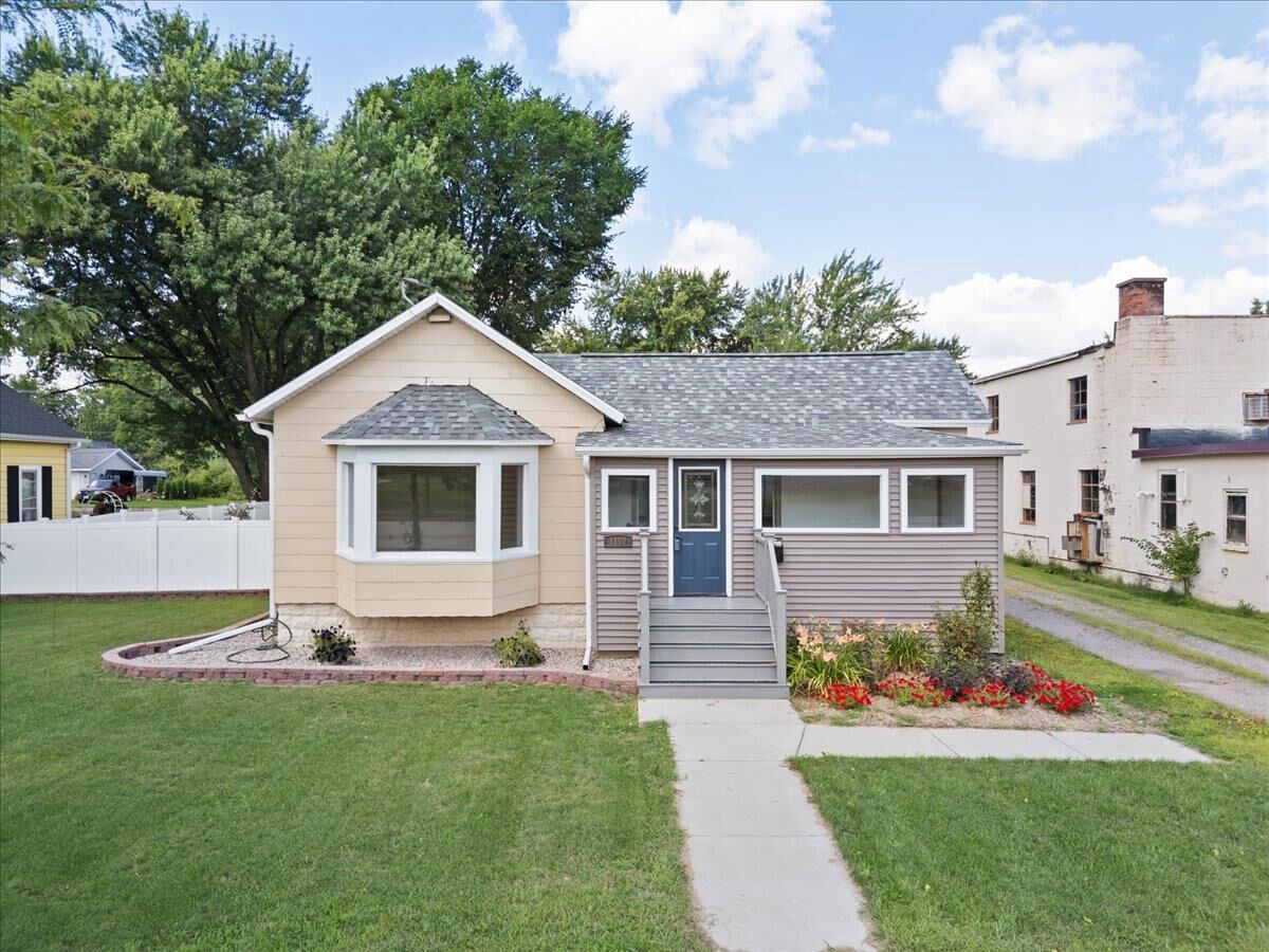 Property Photo: 1102 South Central Avenue WI 54449