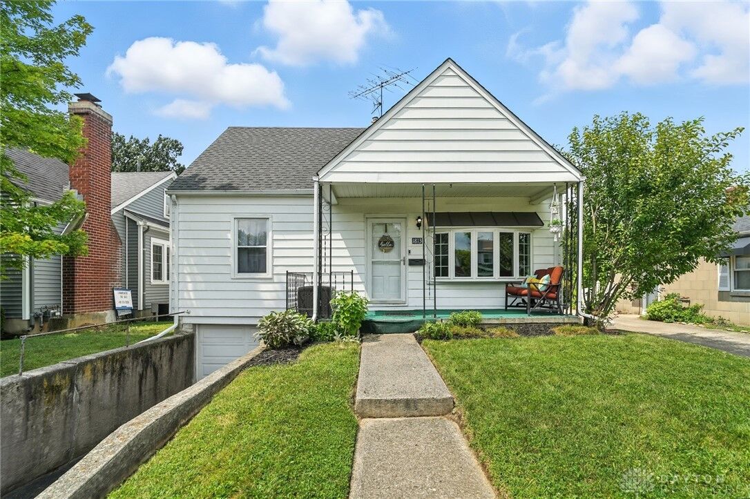 Property Photo:  1813 Rosemont Boulevard  OH 45420 