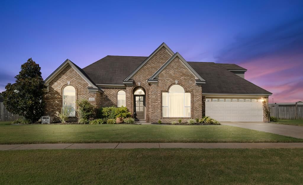 Property Photo:  810 Bayou Vista Drive  AR 72364 