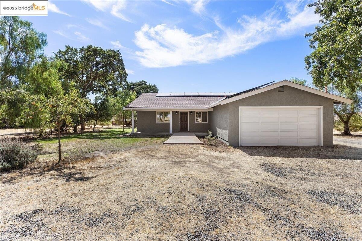 Property Photo: 5665 Victoria Ln CA 94550