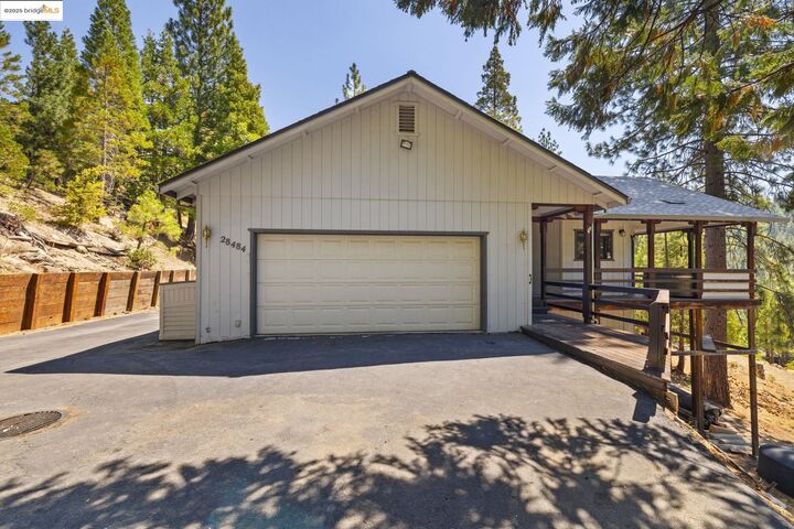 28484 Georges Dr  Strawberry CA 95375 photo