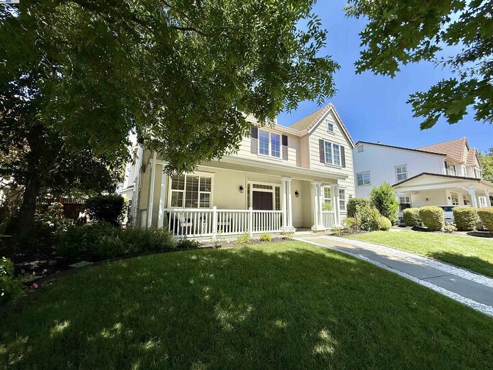 Property Photo:  5825 Dresslar Cir  CA 94550 