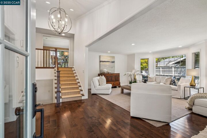 Property Photo:  1023 Ameno Court  CA 94549 