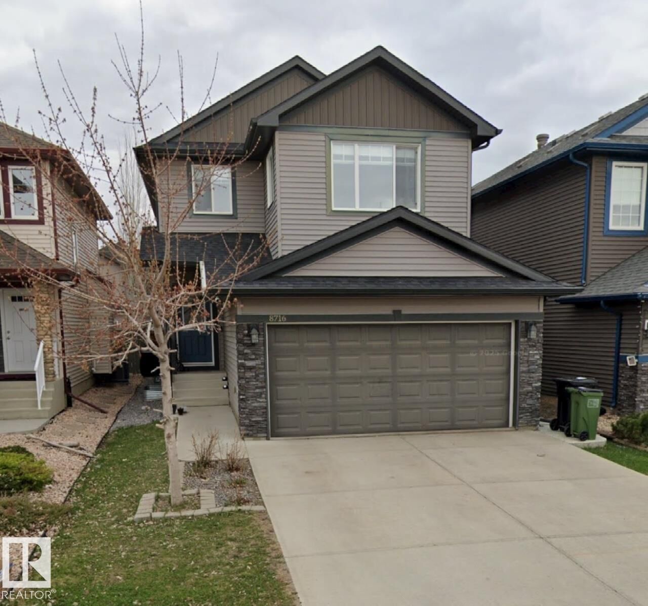 Property Photo:  8716 Carson Way SW  AB T6W 3K8 