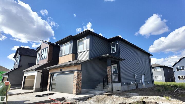 Photo de la propriété: 2368 Muckleplum Way SW AB T6X 3K1