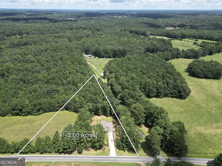 Property Photo: 1009 Bush Road GA 30204