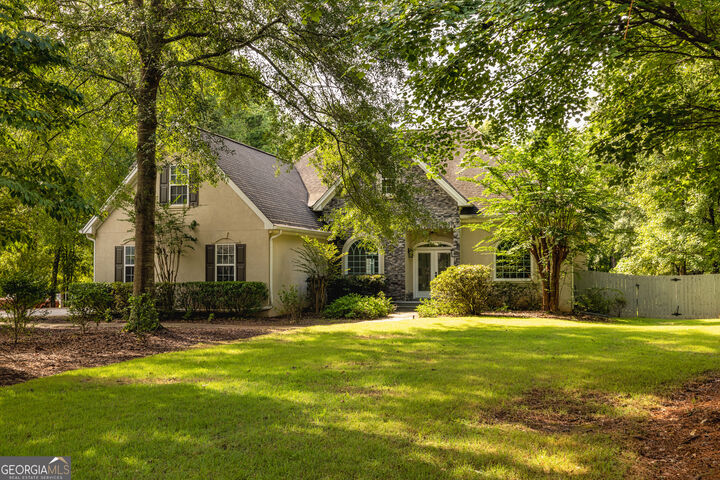 Property Photo:  16 Enclave Lane  GA 30263 