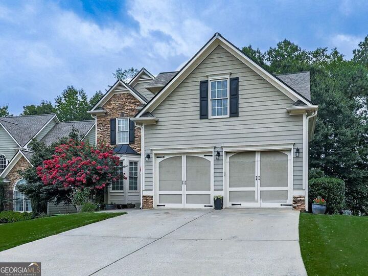 Property Photo: 762 Bentleaf Drive GA 30132