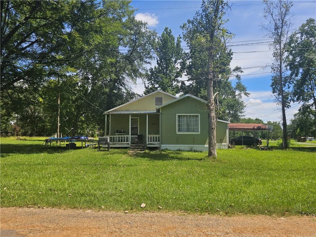 Property Photo:  8653 Sabine Street  LA 71065 
