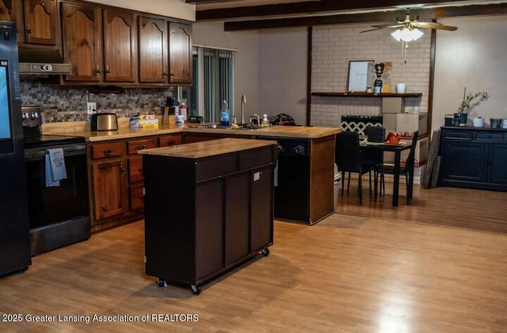 Property Photo: 3523 Lucie Street MI 48911