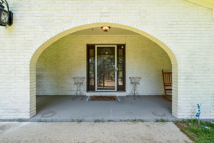 Property Photo:  301 Holly Hills Rd  MS 39705 
