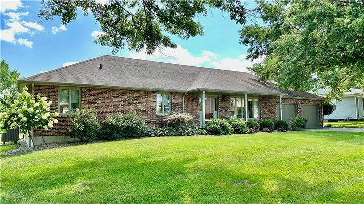 1716 Hillcrest Drive  Trenton MO 64683 photo