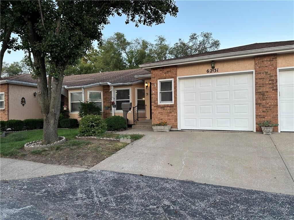 Property Photo:  6231 Ash Court  MO 64133 