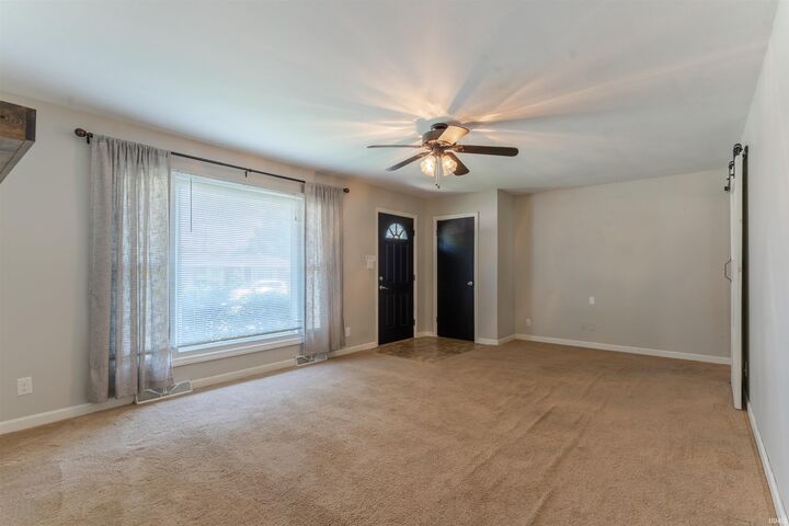 Property Photo:  816 E Lincoln Avenue  IN 47620 