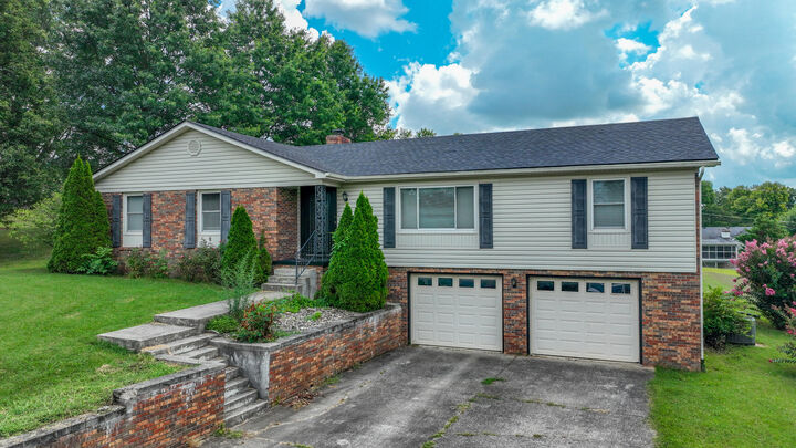 Property Photo:  140 Frankie Drive  KY 40475 