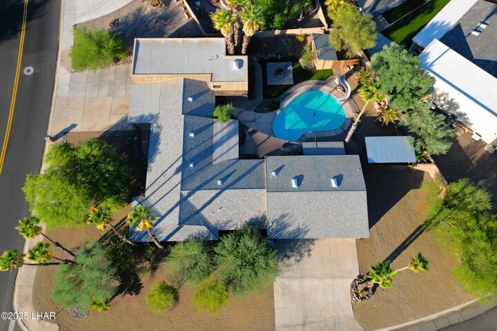 Property Photo: 174 Smoketree Ave AZ 86403