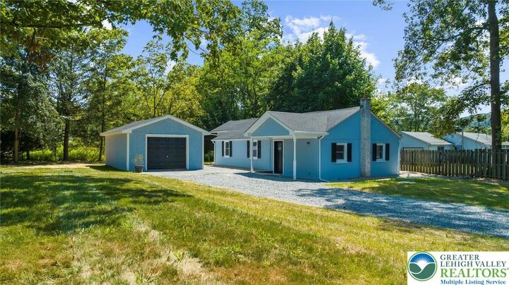 Property Photo:  538 Walnut  PA 18067 
