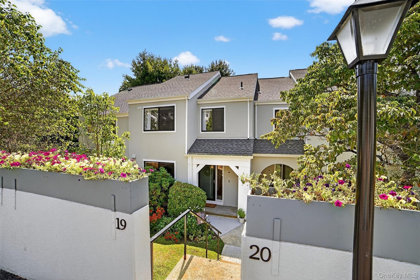 Property Photo:  19 Wildwood Road 19  NY 10536 
