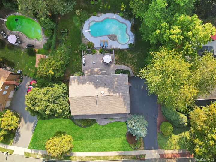 125 Constitution Drive  Orangeburg NY 10962 photo